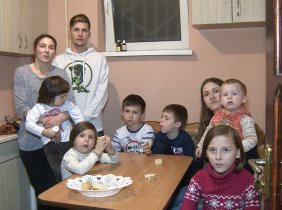 Campania Socială "Moldova 1 aduce Crăciunul" pentru familia Vilisov