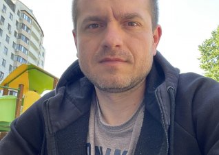 Din inimǎ pentru Pavel Stolear