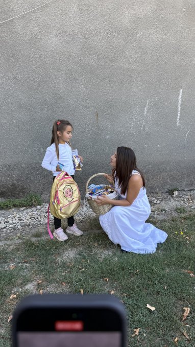 Dragii nostri, mulțumim din inima pentru ca am reușit sa aducem zâmbete la peste 200 de copii. Mulțumim pentru BUNǍNATE!